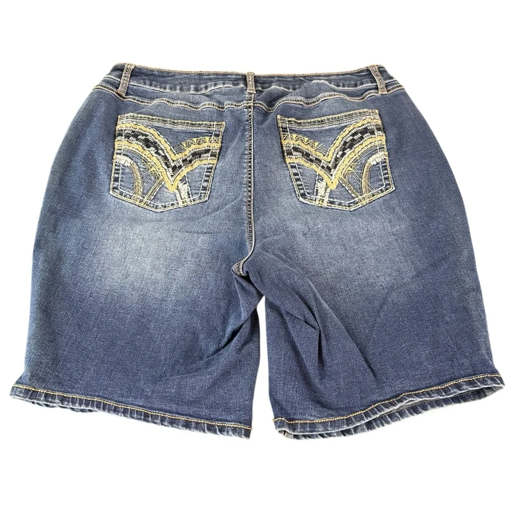 Est 1946 Denim Shorts Womens Size 16W Embroidery Stretch Classic (429
